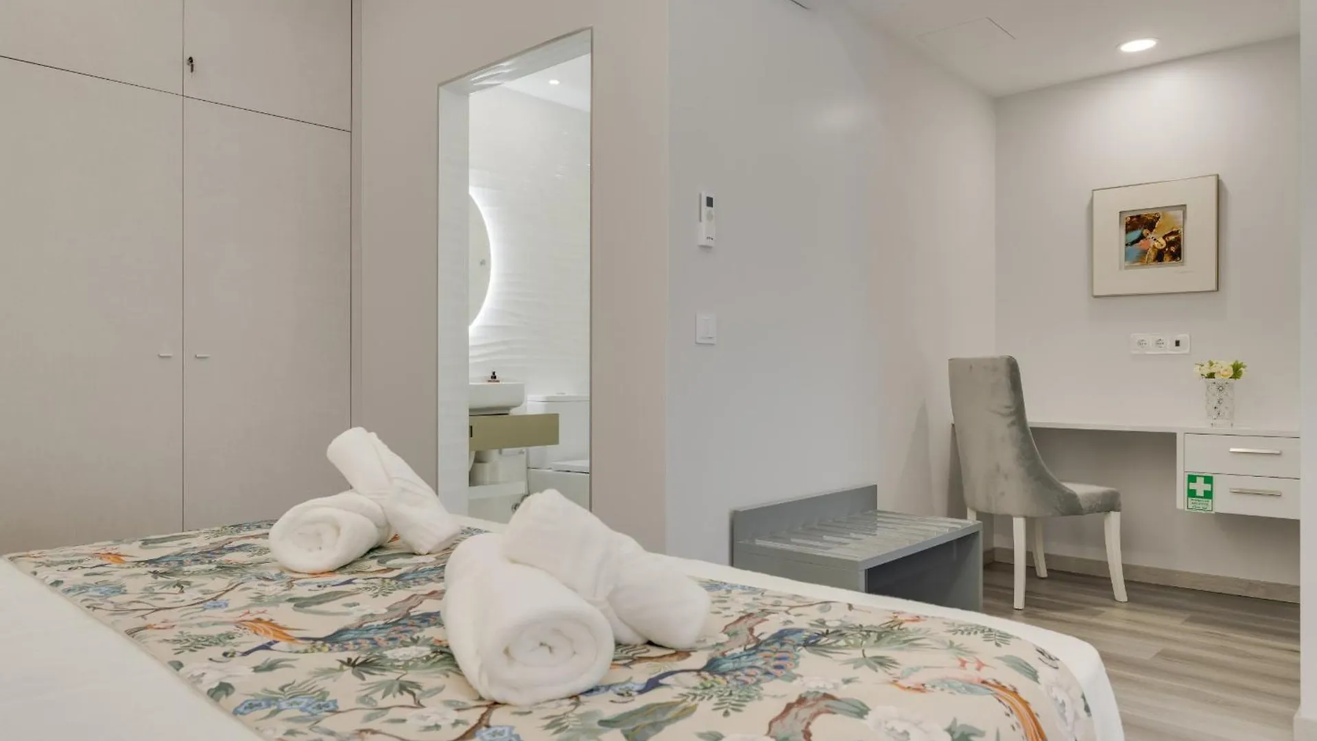 Torre Palace II By Atlantic Holiday Camara de Lobos Apartment